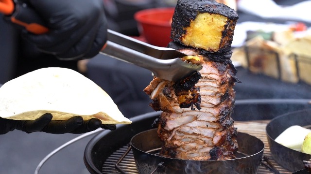 バーベキュー・調理用品 yangraver TARPtoTARP yanthorn_bt Amazon.com: Mr. Bar-B-Q Vertical Griller Powered by Trompo King